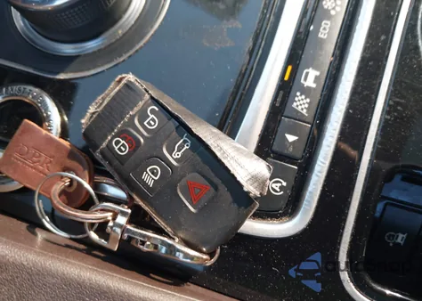 2017 Jaguar F-Pace 35T Prestige z USA, uszkodzony, nr VIN SADCK2BV9HA060560